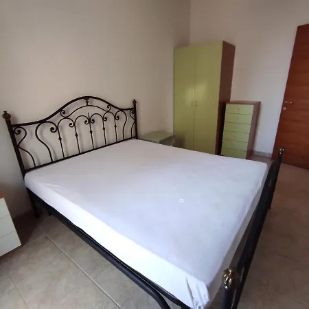 Finestrelle Pied A Terre A أوترانتو